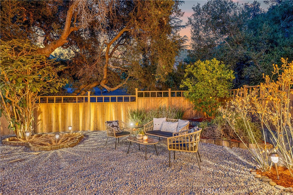 28202 Bytha Way Property Photo 8