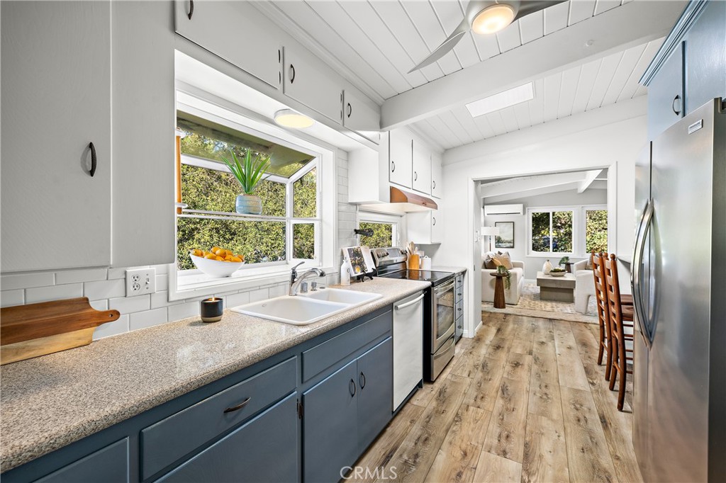 28202 Bytha Way Property Photo 24