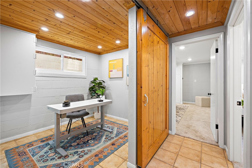 28202 Bytha Way Property Photo 45
