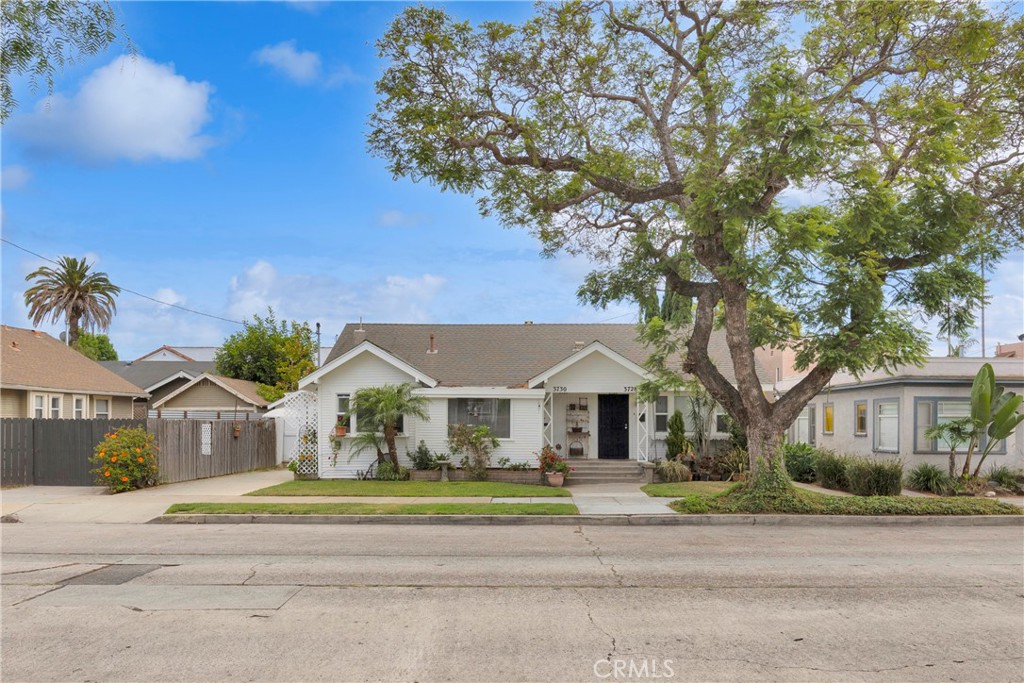 3728 E Colorado Property Photo 4