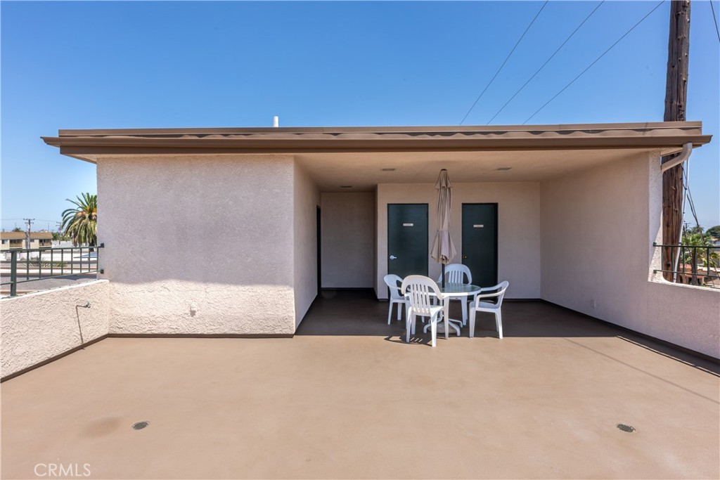 210 Grand 102 Property Photo 35
