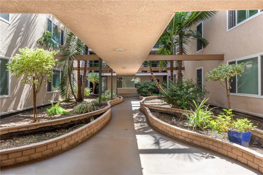 210 Grand 102 Property Photo 45