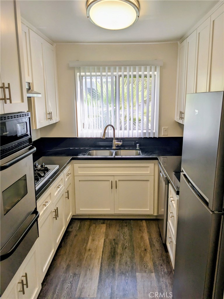 11948 Darlington Avenue 3 Property Photo 4