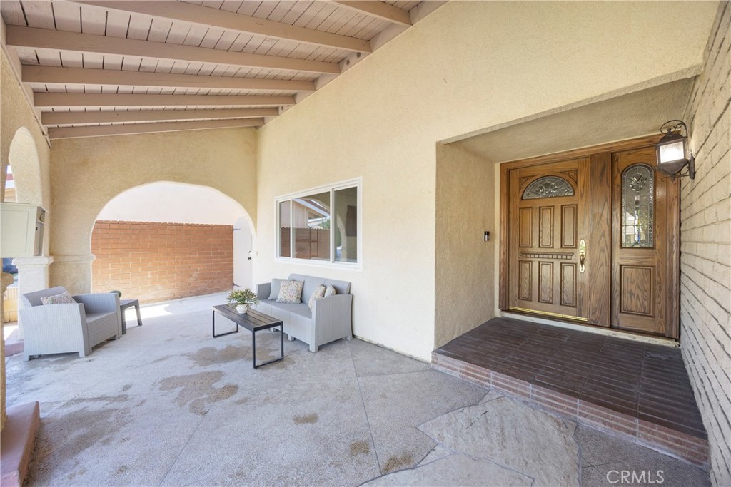 8101 Redford Lane Property Photo 5