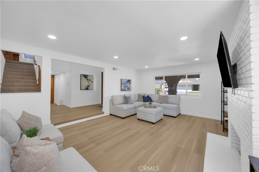 8101 Redford Lane Property Photo 14