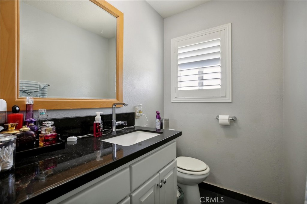 105 N Trevor Street Property Photo 11