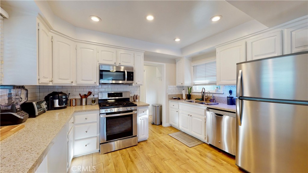 6101 Cornell Property Photo 12