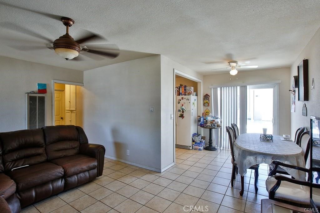 2302 W La Verne Avenue Property Photo 15
