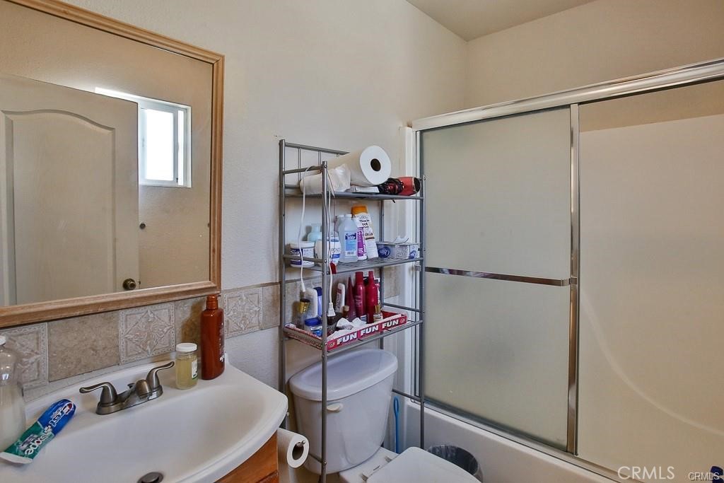 2302 W La Verne Avenue Property Photo 16