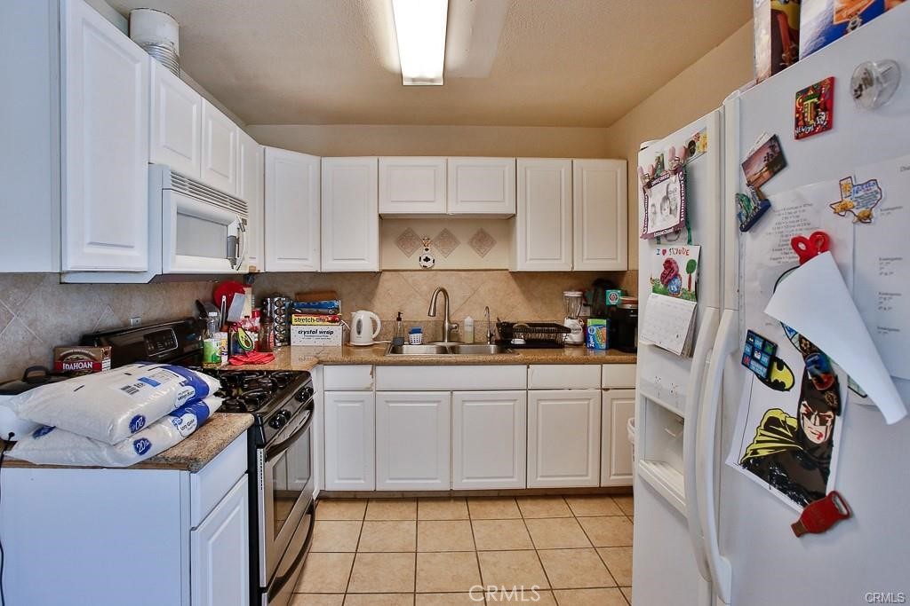 2302 W La Verne Avenue Property Photo 20