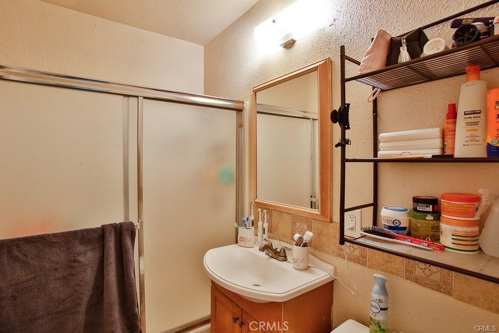 2302 W La Verne Avenue Property Photo 22