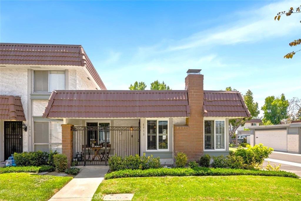6913 Kent Way Property Photo 3