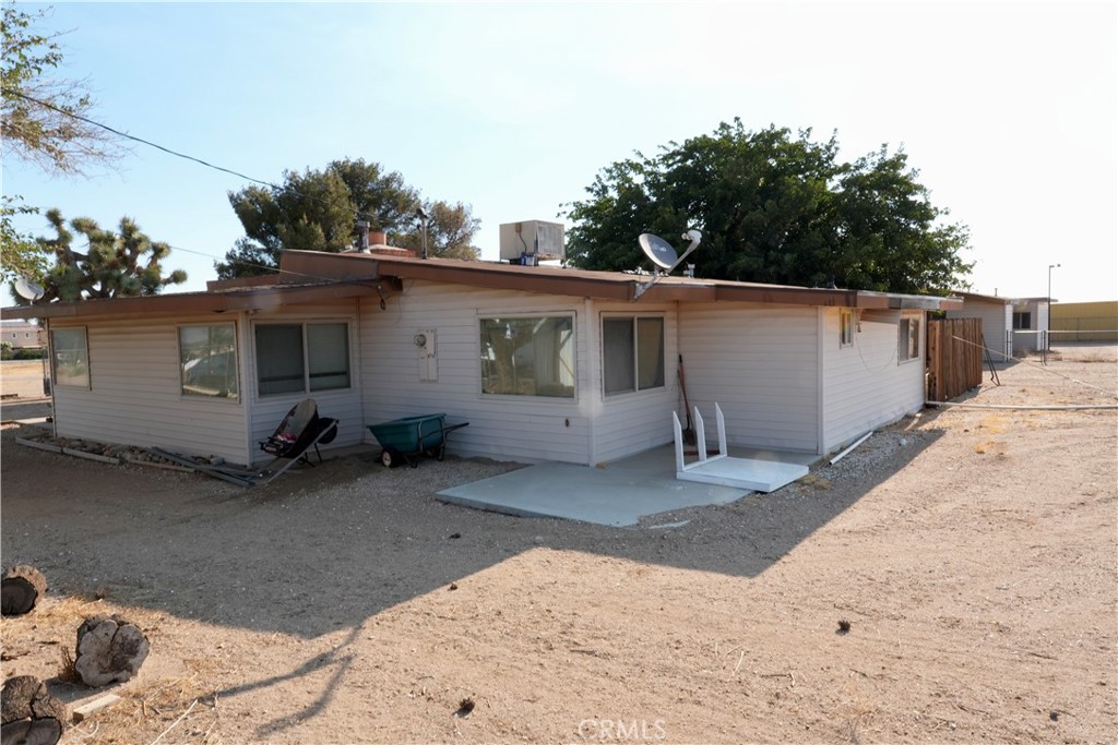 11707 Goodwin Drive Property Photo 2