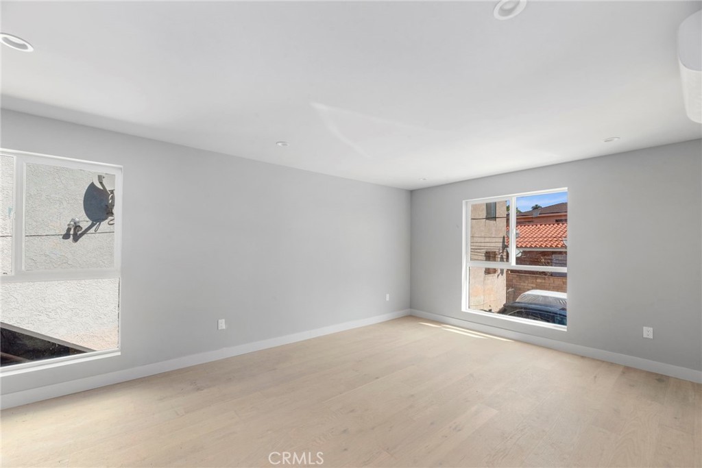 5150 Ithaca Property Photo 8