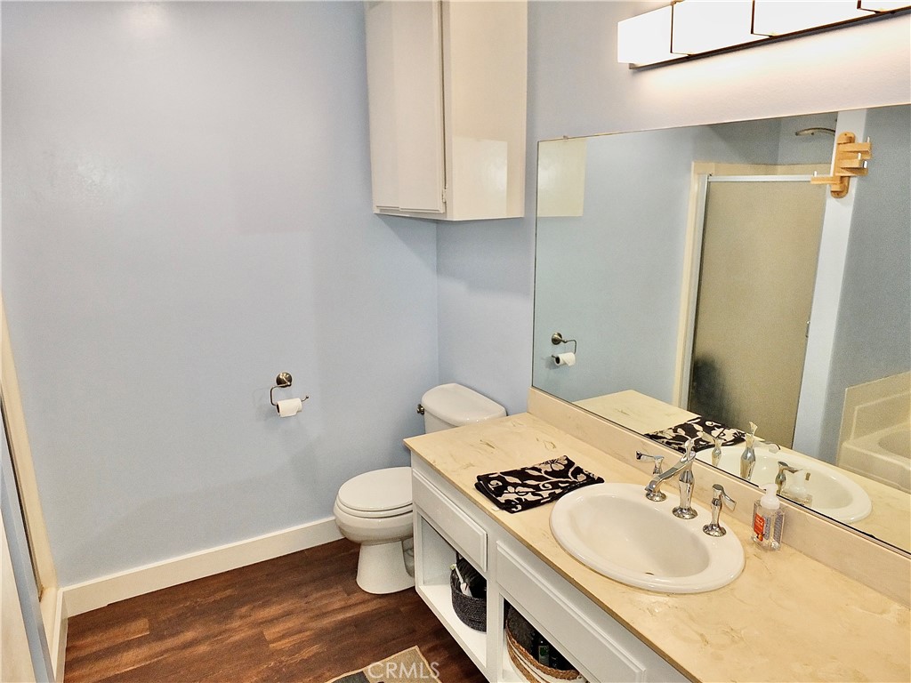 372 Carroll Park E 406 Property Photo 26
