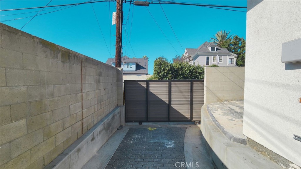 351 S State Property Photo 10
