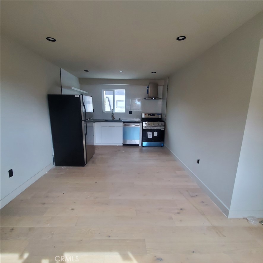 351 S State Property Photo 12