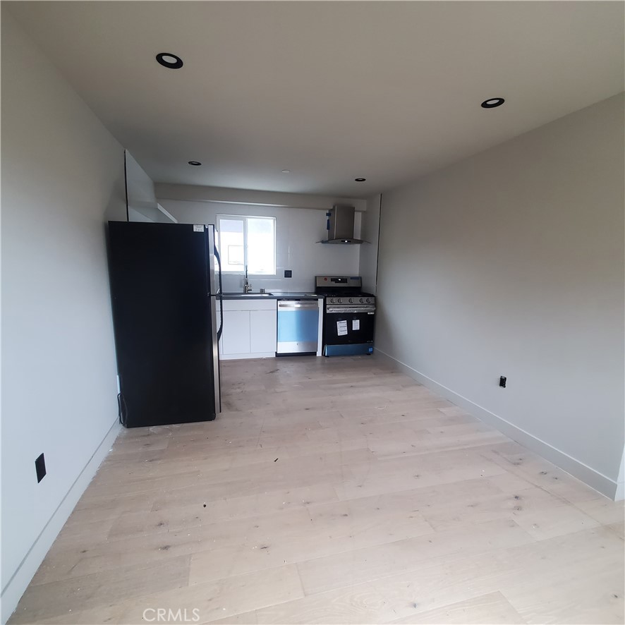 351 S State Property Photo 13