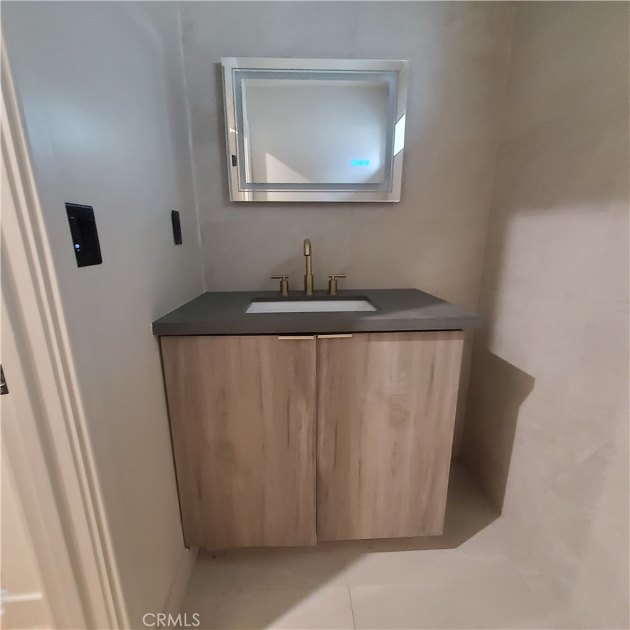 351 S State Property Photo 15