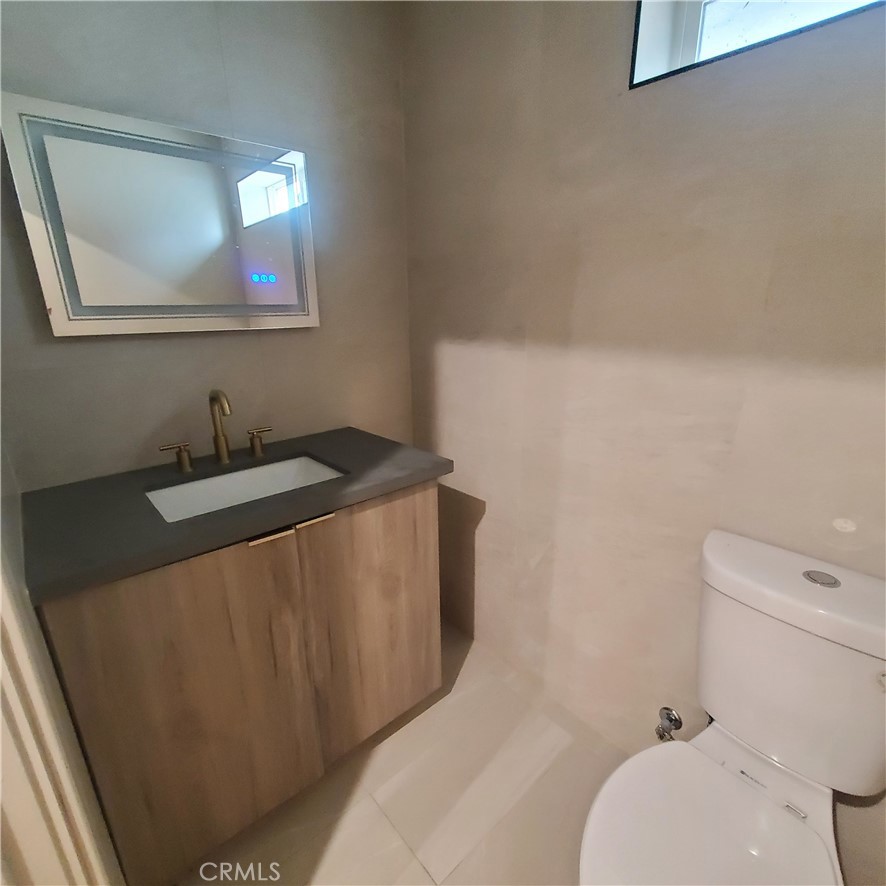 351 S State Property Photo 18