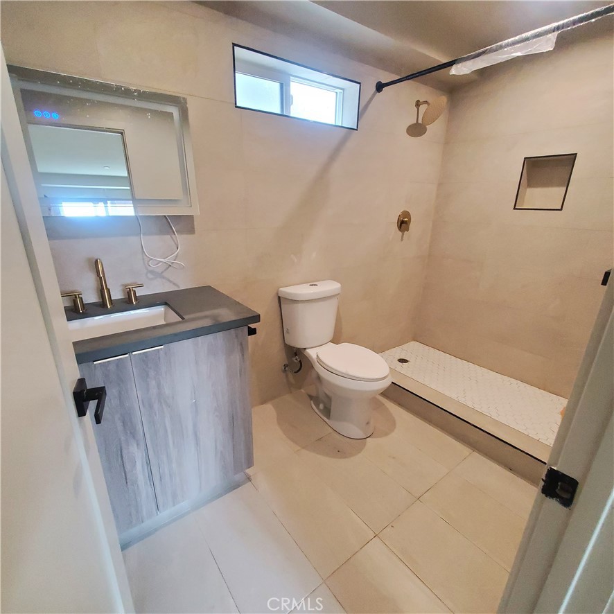 351 S State Property Photo 23