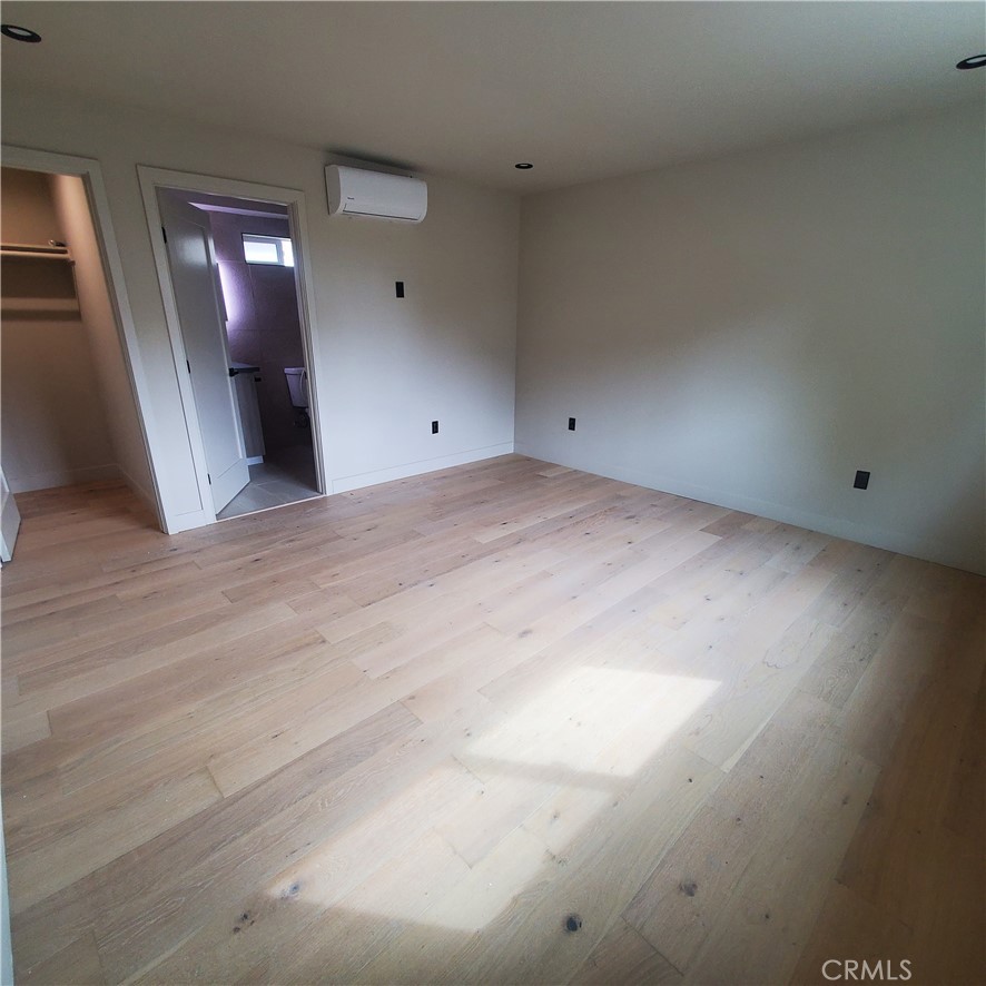 351 S State Property Photo 28