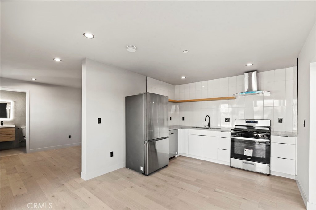 354 N Breed Property Photo 13