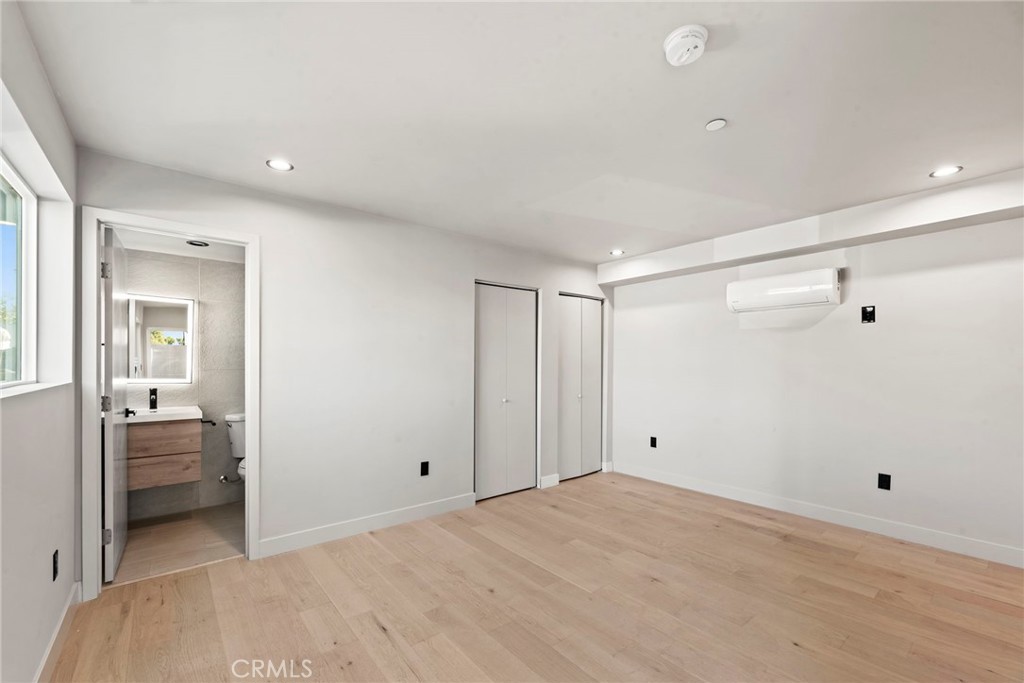 354 N Breed Property Photo 16
