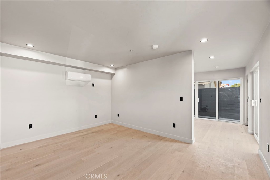 354 N Breed Property Photo 19