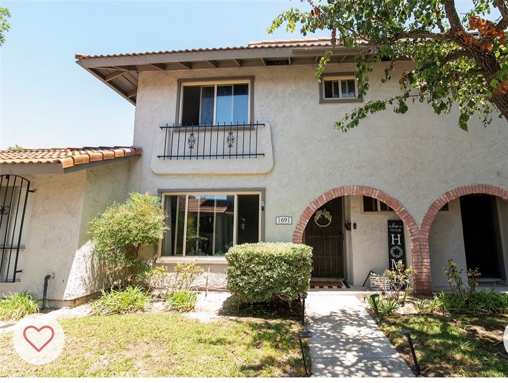 1691 W Recreo Property Photo 1