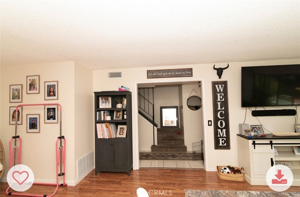 1691 W Recreo Property Photo 3
