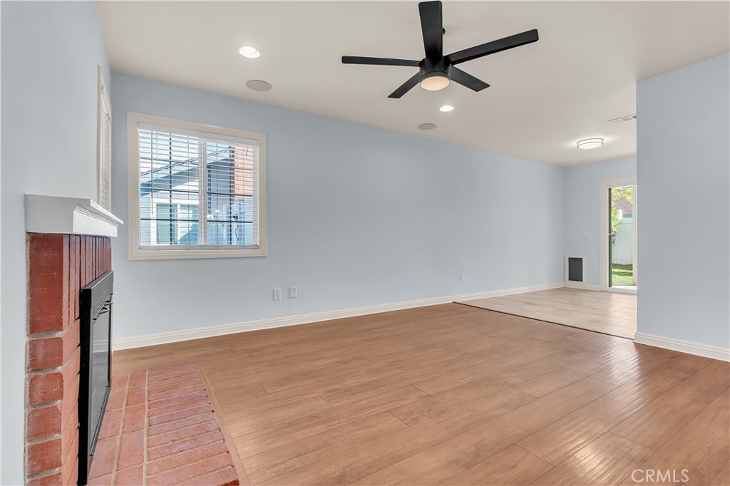 4352 Blueridge Property Photo 5