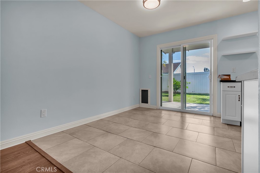 4352 Blueridge Property Photo 8
