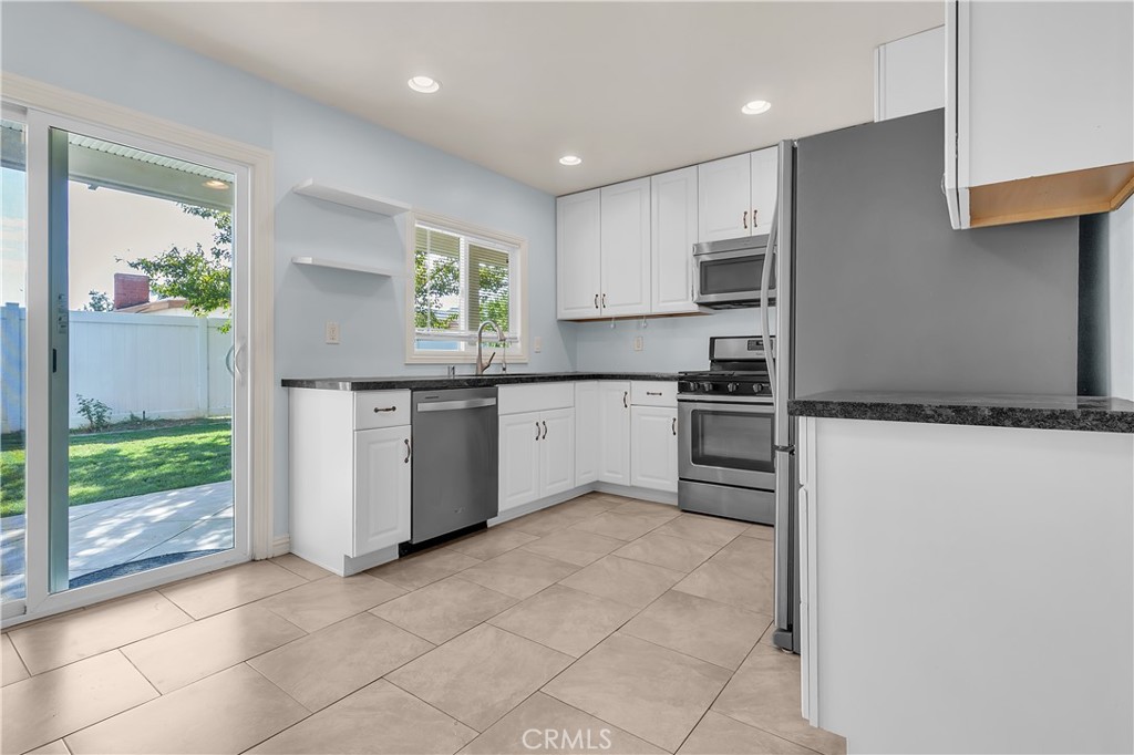 4352 Blueridge Property Photo 11