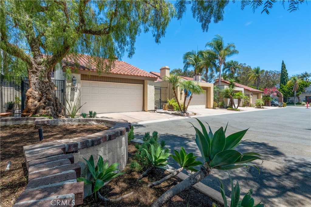 653 Park Property Photo 2