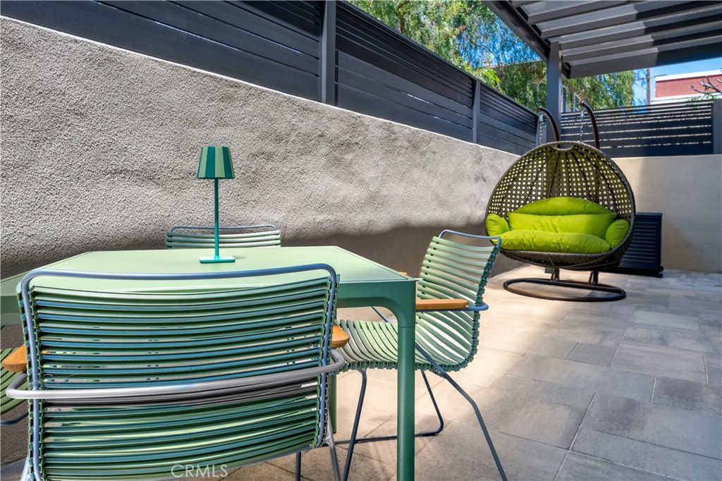 653 Park Property Photo 6