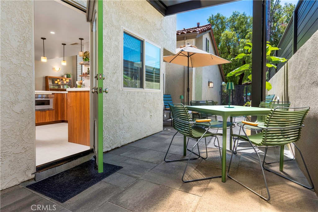 653 Park Property Photo 7
