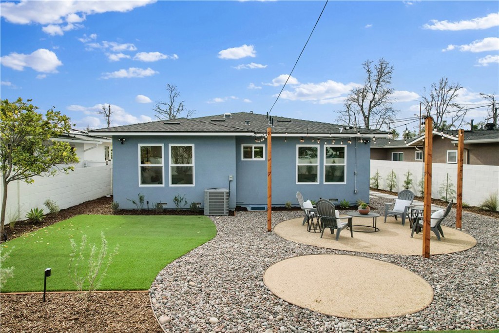 209 E Mayfair Property Photo 13