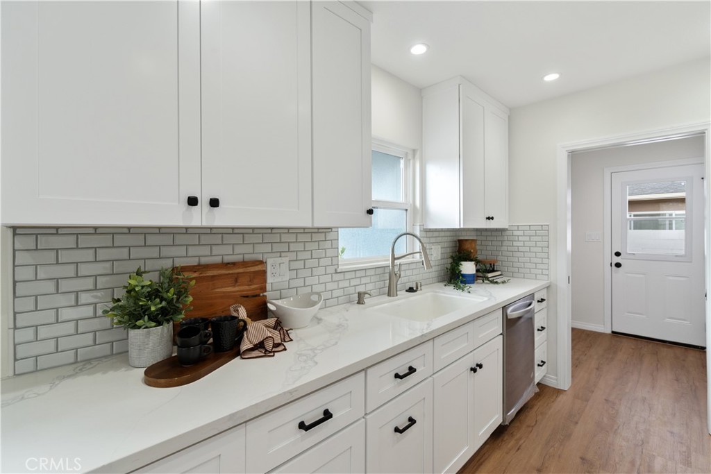 209 E Mayfair Property Photo 19