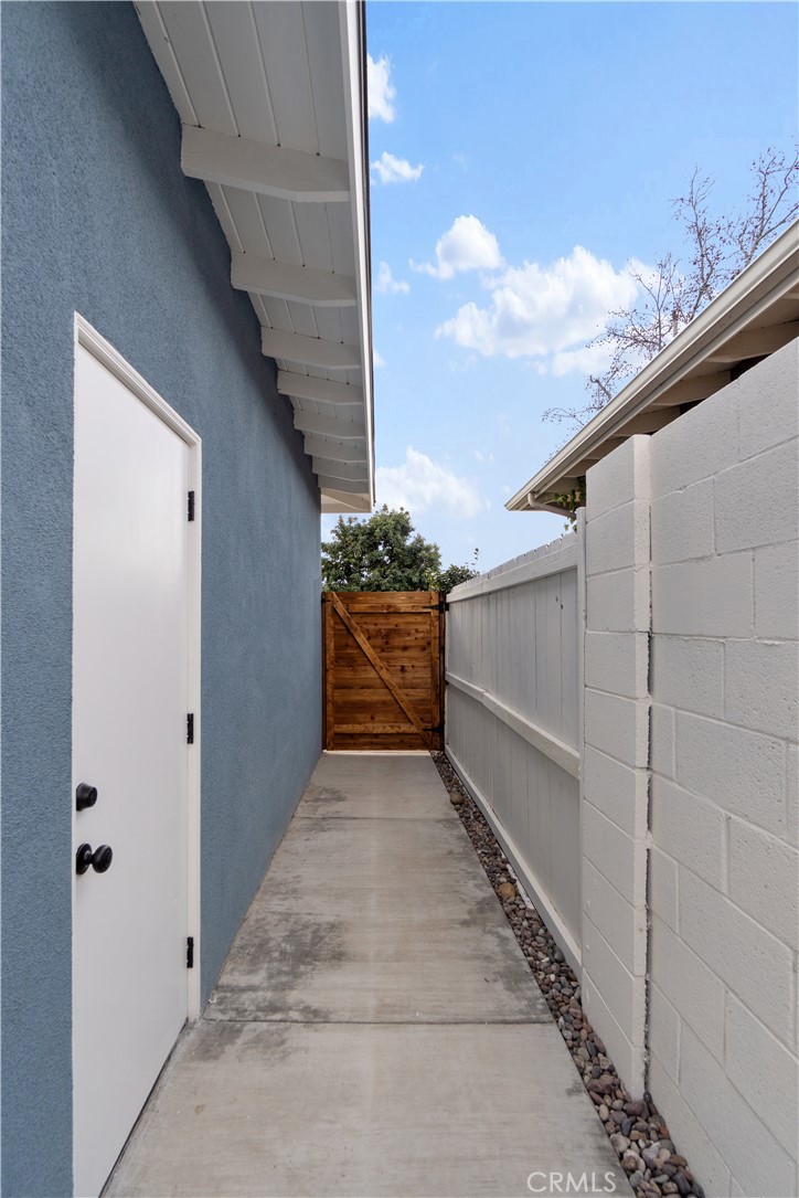 209 E Mayfair Property Photo 38