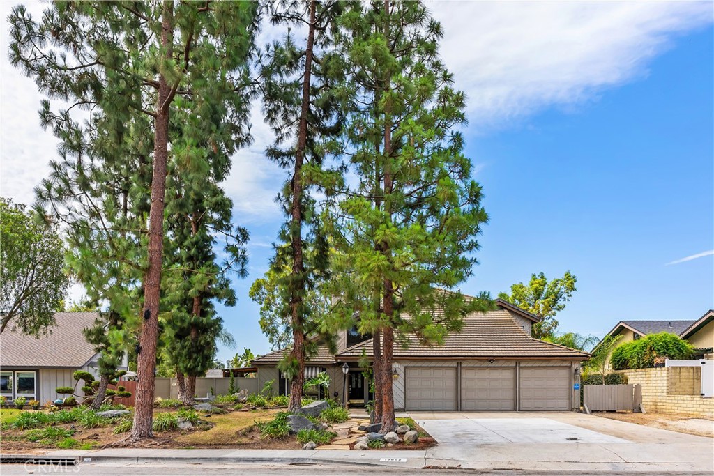 17802 La Entrada Property Photo 2