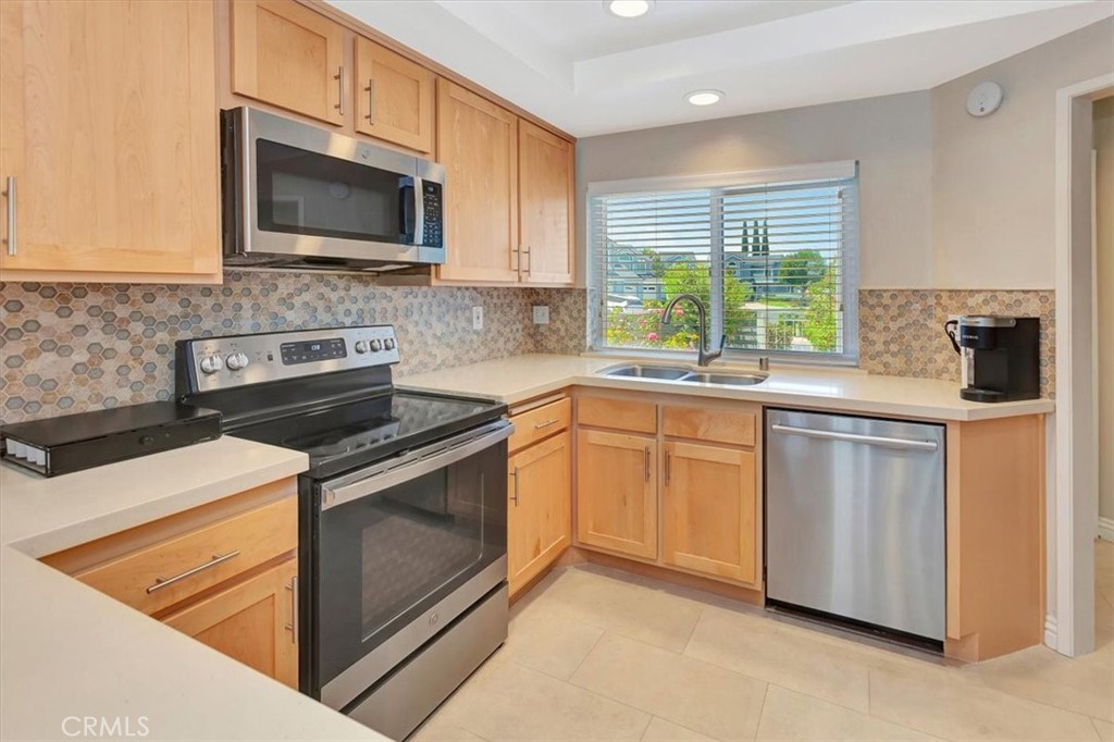 2 Willowood Property Photo 10