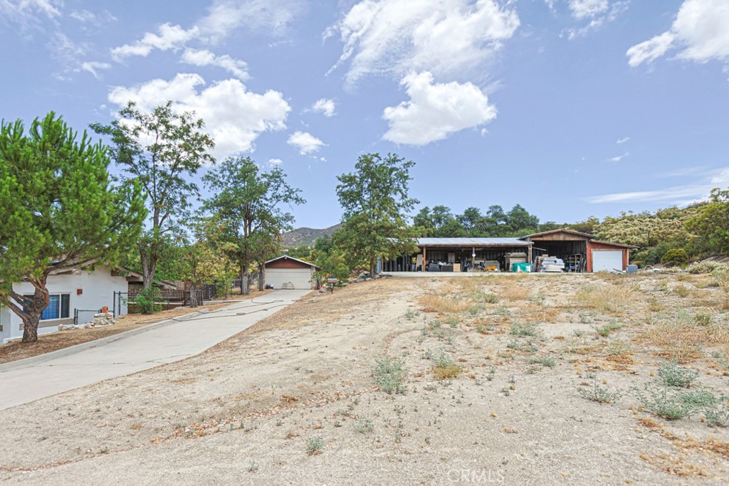 38181 Valley Oak Property Photo 2