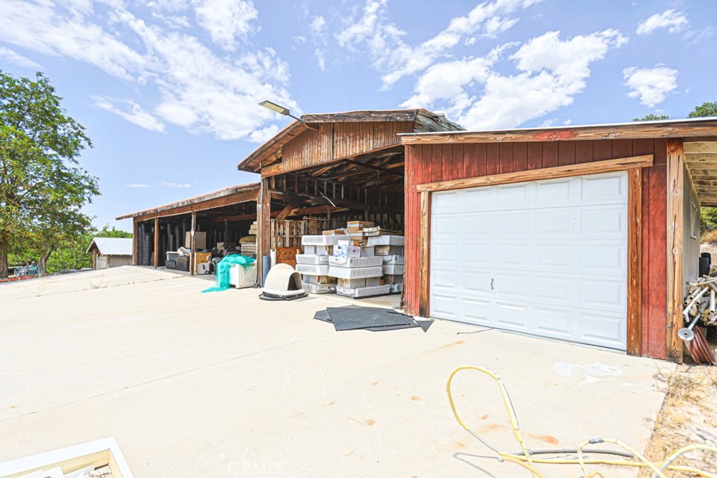 38181 Valley Oak Property Photo 3