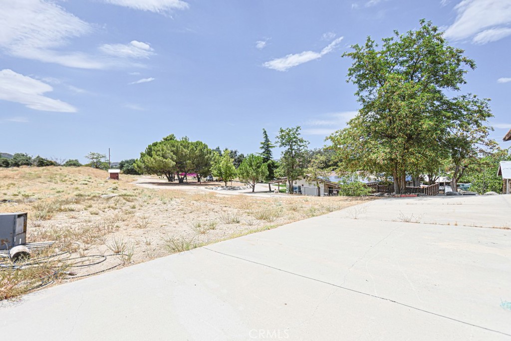 38181 Valley Oak Property Photo 4
