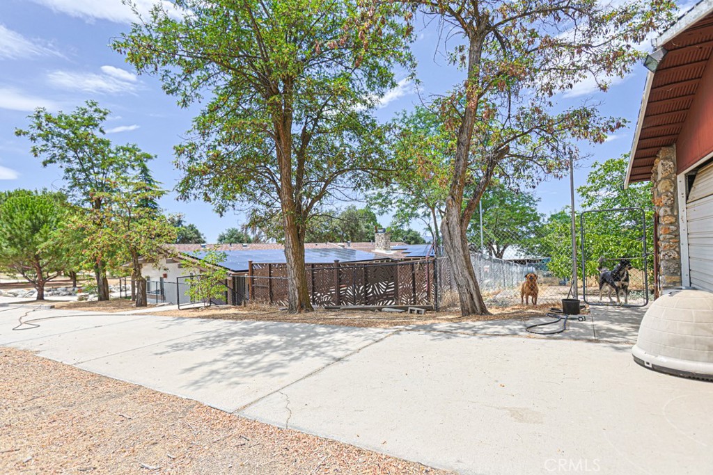 38181 Valley Oak Property Photo 5