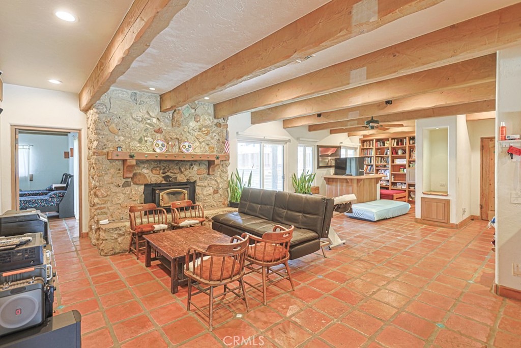 38181 Valley Oak Property Photo 11