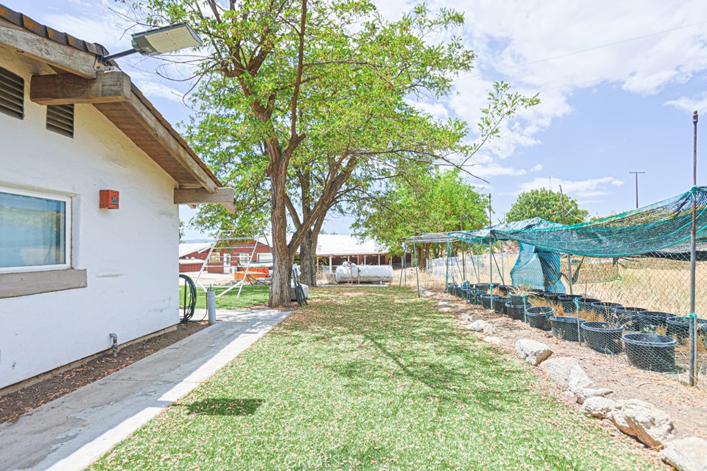 38181 Valley Oak Property Photo 32