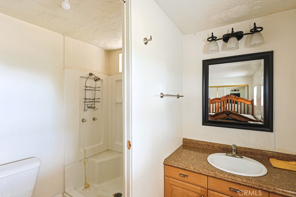 38181 Valley Oak Property Photo 44
