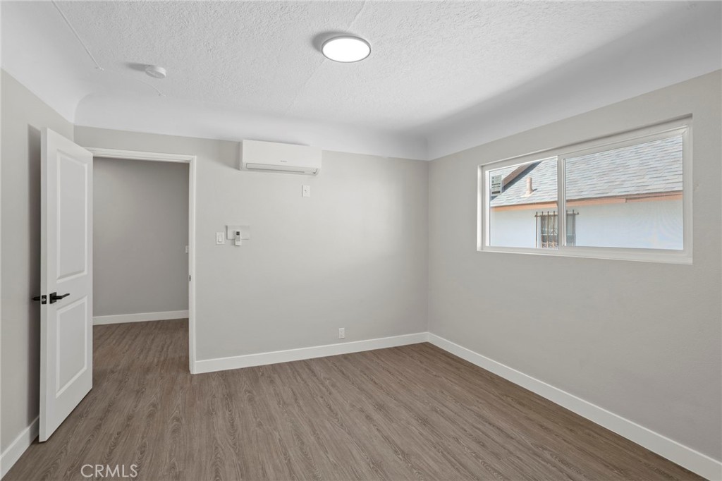 1329 W 88th Property Photo 17